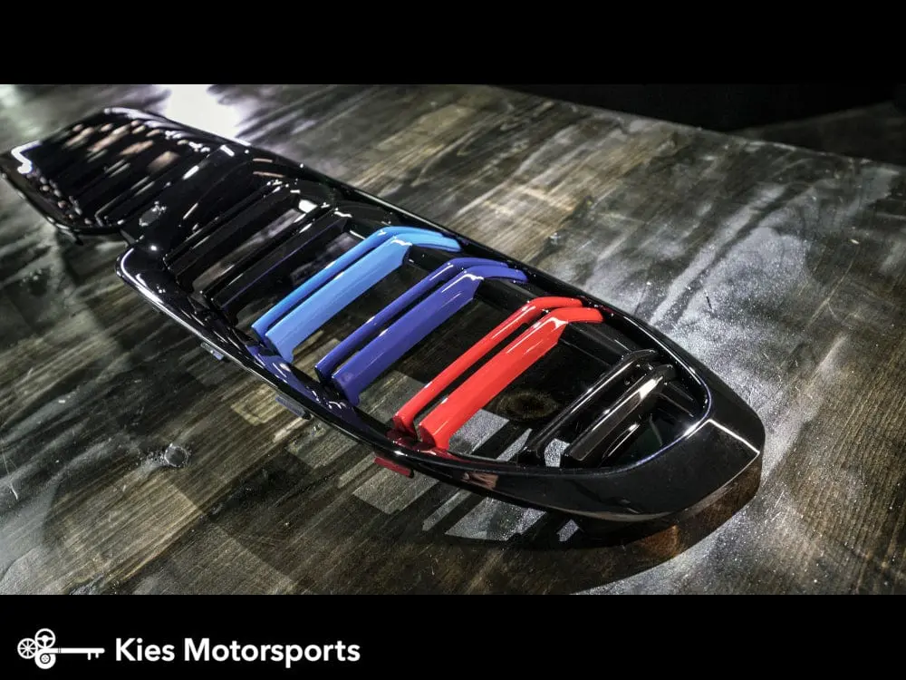 2019-2022 BMW G20 3 Series Dual Slat Kidney Grilles (Various Finishes) - Gloss Black №5