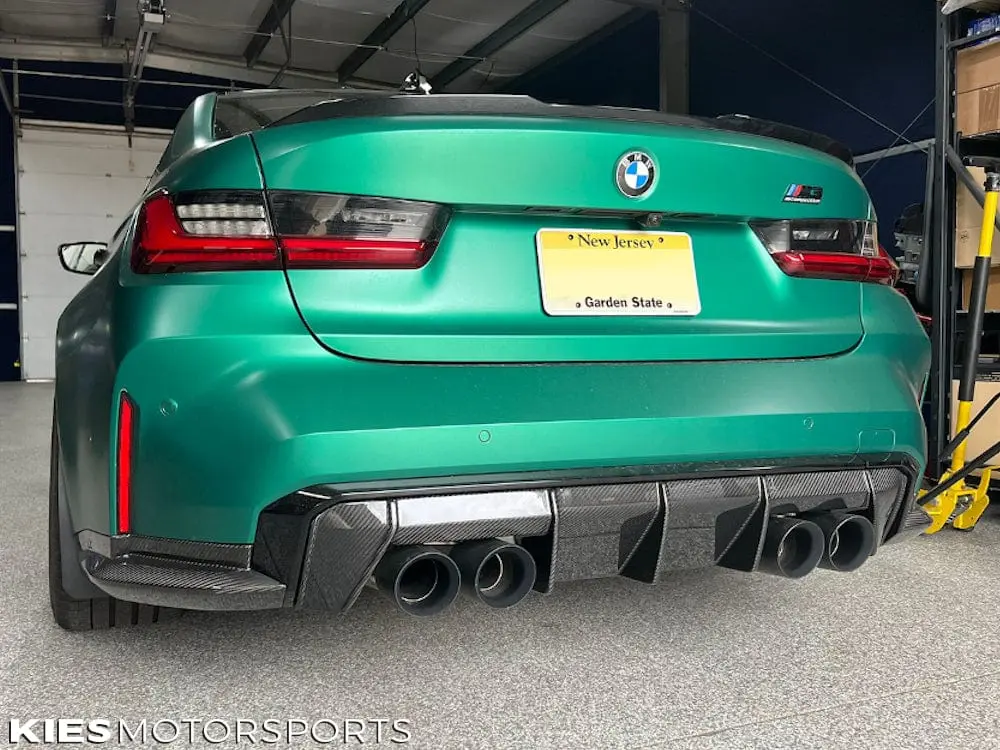 2020-2025 BMW M3 (G80) / M4 (G82 / G83) Performance Style Dry Carbon Fiber Rear Center Diffuser №2