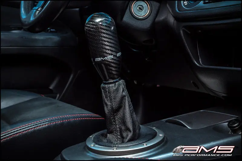 AMS AMSAMS.01.06.0106-1 Performance 01-07 Mitsubishi EVO VII/VIII/IX/X 5 Speed Carbon Fiber Shift Knob W/Logo