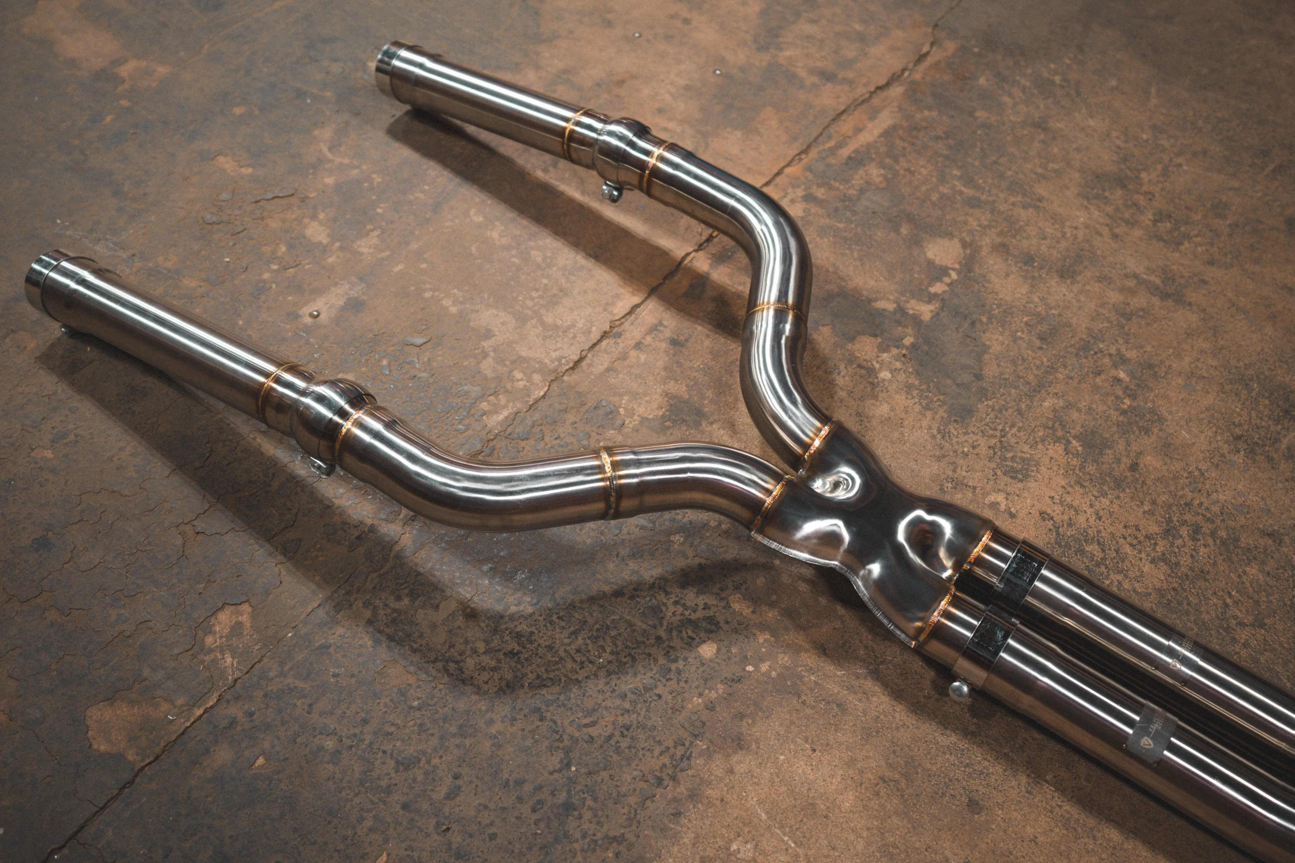 BMW F90 M5 Valved Sport Exhaust System - Anodized Gold / (4) Forged Carbon Fiber (3.5 outlet) №11