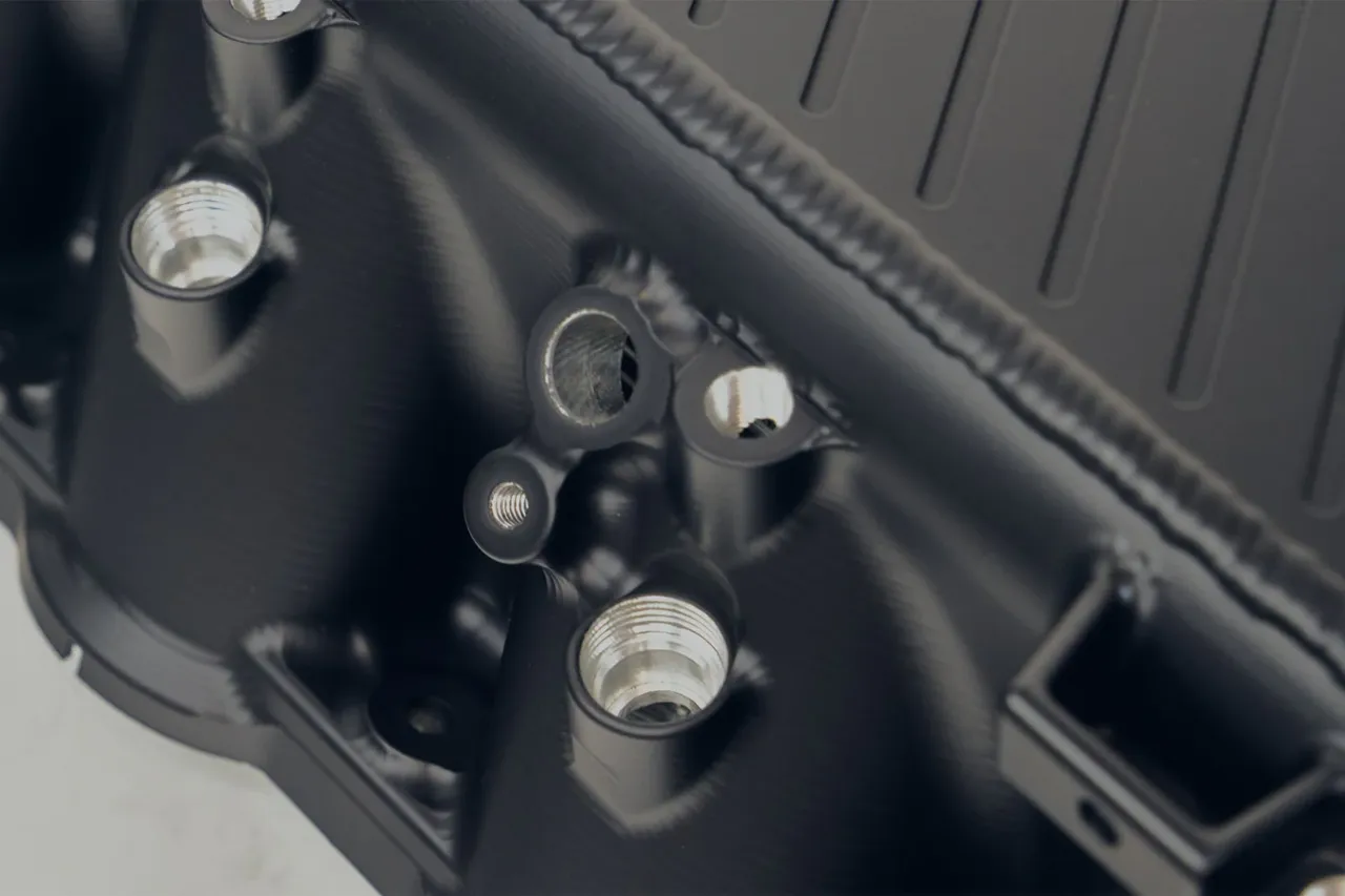 CSF 8200B Впускной коллектор Charge-Air (черный) для TOYOTA GR Supra 3.0L (A91) / BMW Z4 (G29) B58 engine №2
