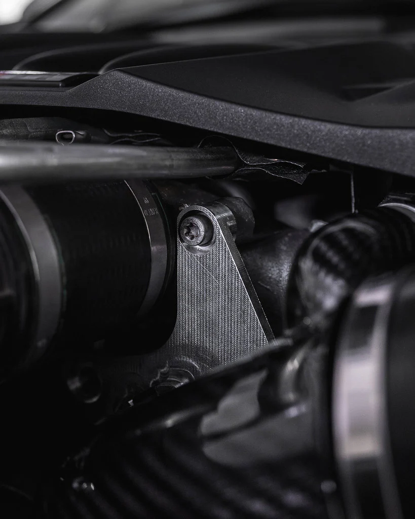 #2 Infinity Design INF-F1x-S63-TI-G Впускні патрубки турбіни BMW F10 M5 / F12, F13 M6 / F06 M6 Grand Coupe (глянцевий карбон) #2 Infinity Design INF-F1x-S63-TI-G Впускні патрубки турбіни BMW F10 M5 / F12, F13 M6 / F06 M6 Grand Coupe (глянцевий карбон)