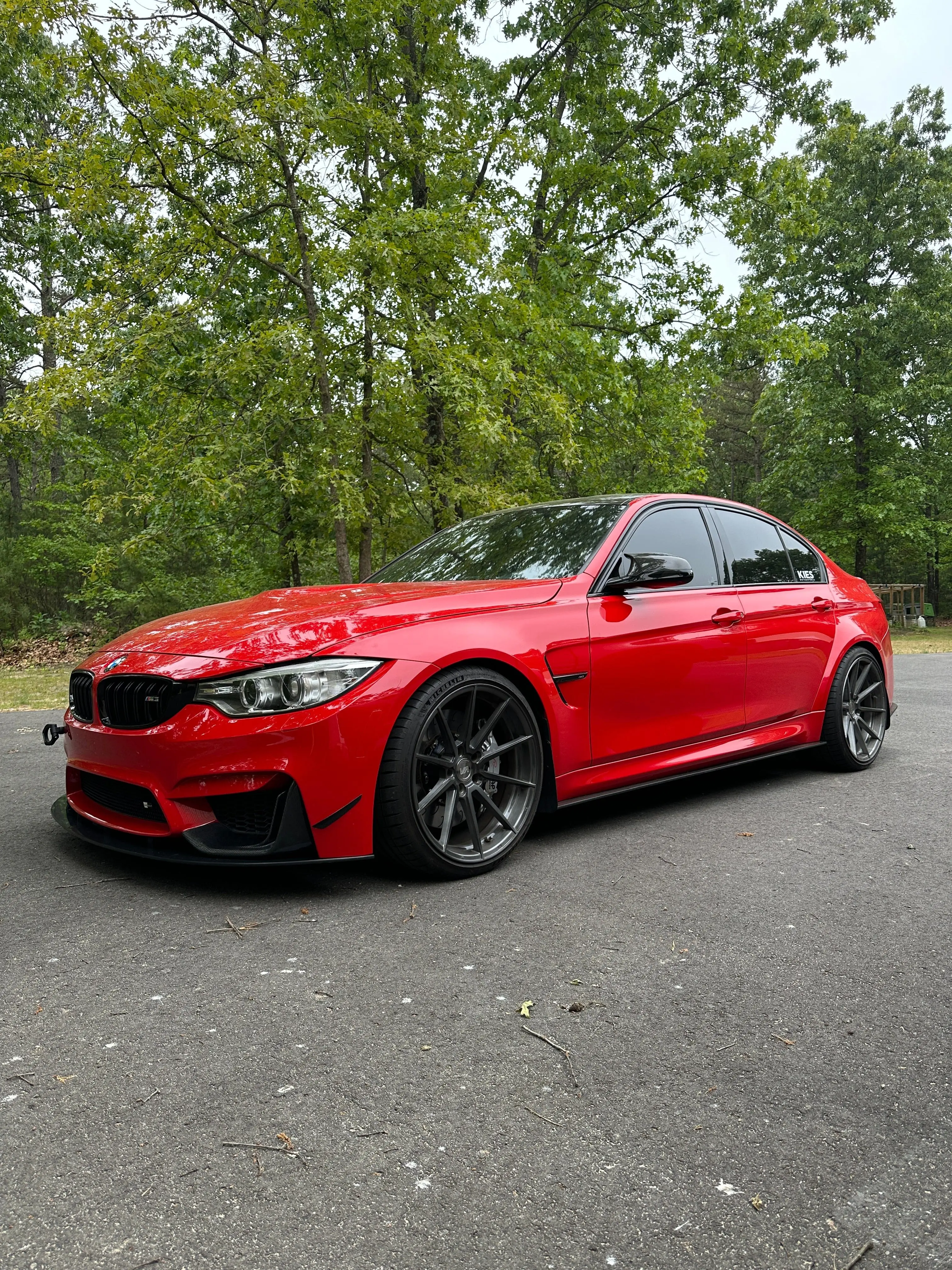 KGSPLITTERS BMW F80 Splitters - Front Splitter №2