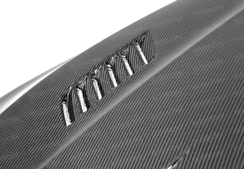 Seibon 12-14 BMW F30 / F32 VR-Style Carbon Fiber Hood №3